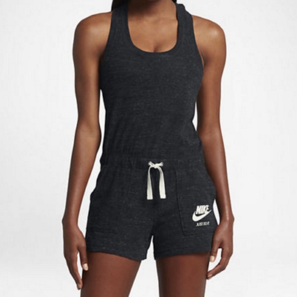 sport jumpsuit nike